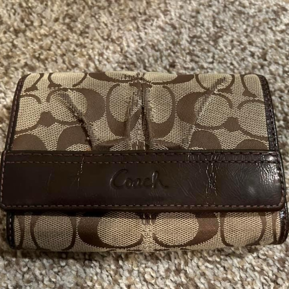 Coach - brown wallet.